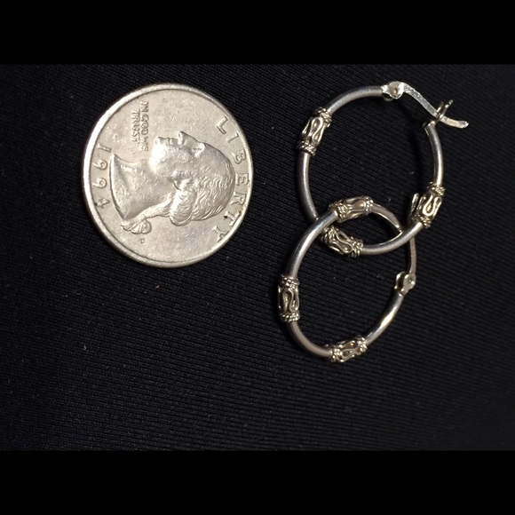 Beautiful 925 Sterling silver hoop earrings with thai design - Picture 6 of 7